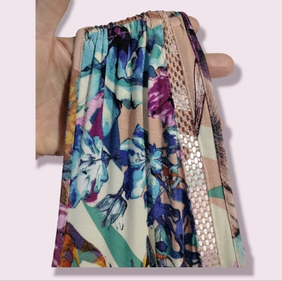 Spense Sleeveless Cross Front Maxi Dress - Picture 9 of 15